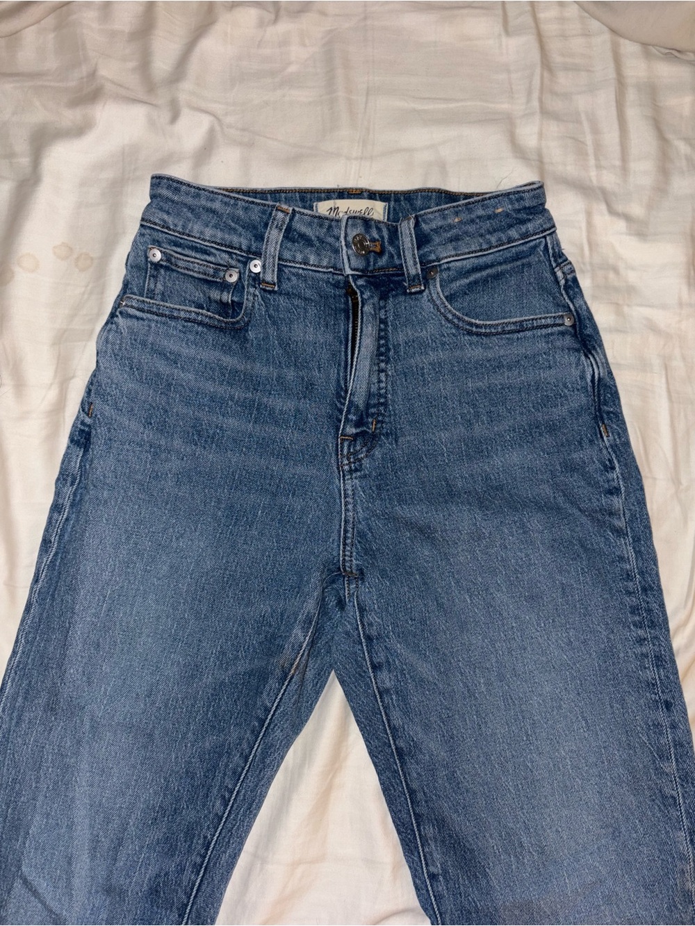 Madewell Curvy 90’s Straight High Waisted Jeans — Medium Blue